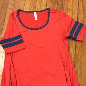 XS LulaRoe Perfect T